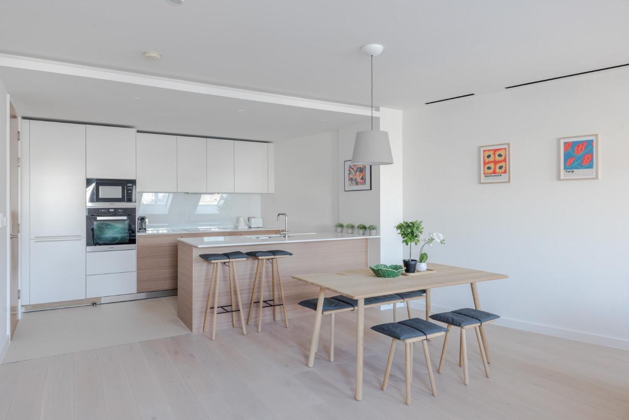 Zen Sanctuary - Soho - By Frankie Says Apartment London Exterior photo